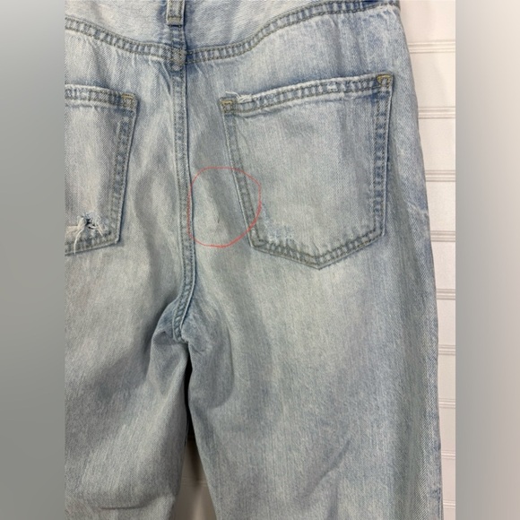 Willow & Root (Buckle)  light wash jeans. Size 23. - Picture 7 of 7